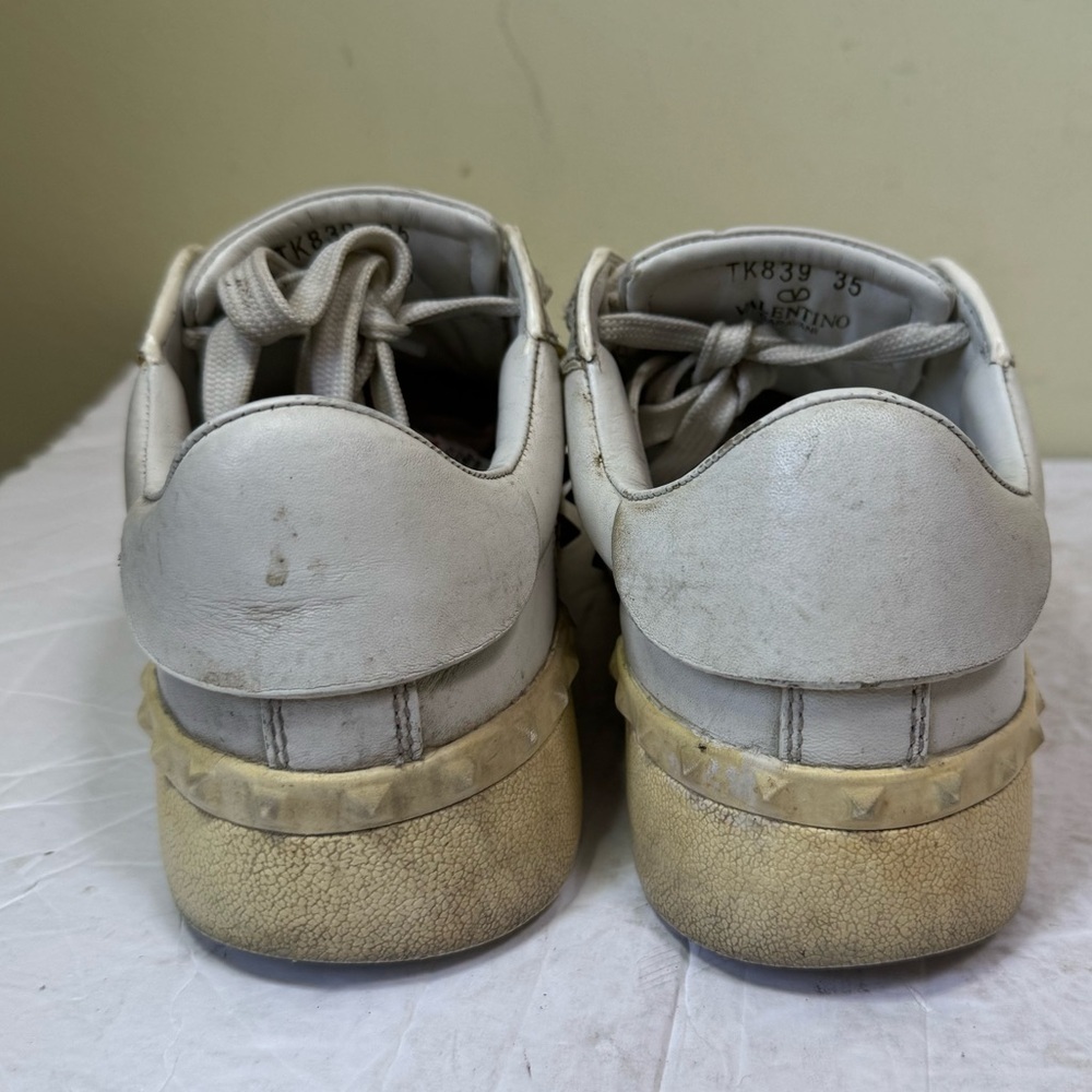 Valentino Garavani Rockstud Leather Sneakers Lace Up Trainers Shoes Graphic Rare - Picture 12 of 16